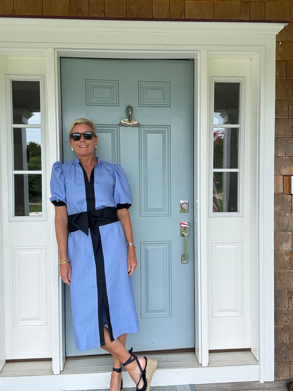 The Sconset Dress Long in periwinkle linen with navy trim