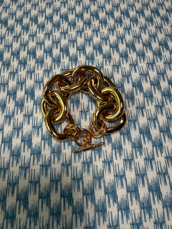 Gold Link Toggle Bracelet