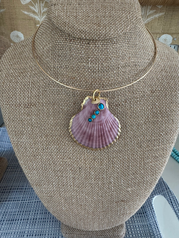 Gold wire necklace